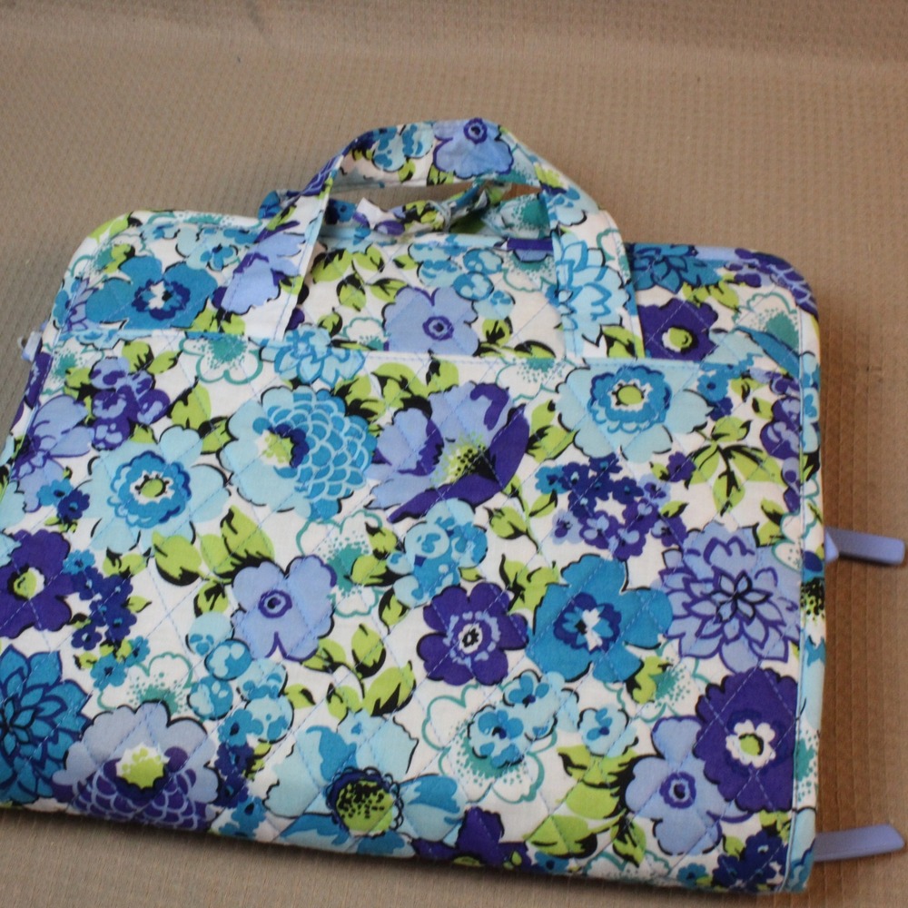 Vera Bradley Blueberry Blooms Quilted Hanging Travel Organizer Bag Blue Boho OS